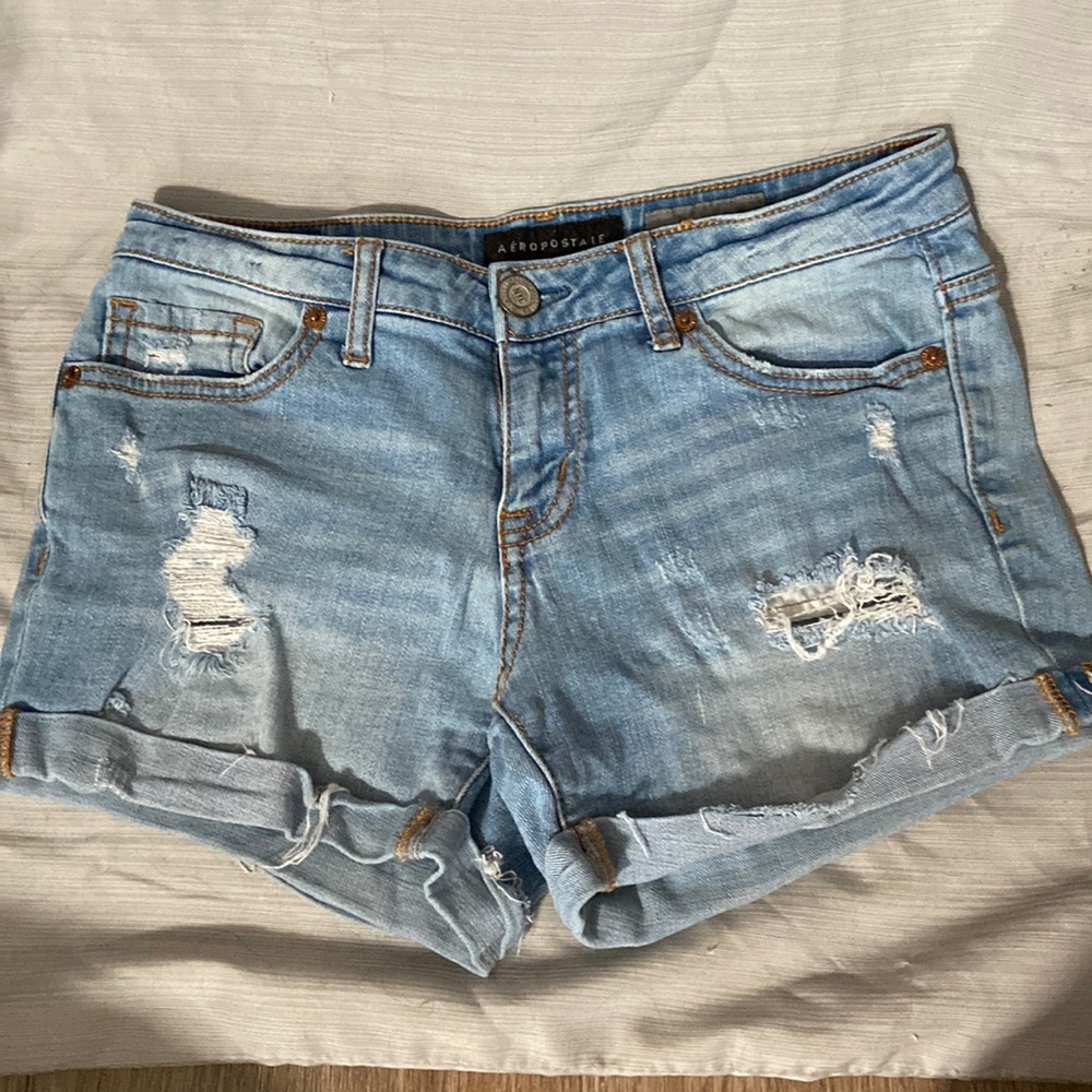 Low rise Aeropostale shorts